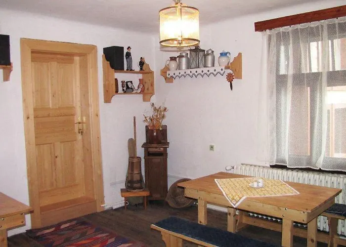 Pensión U Holosov